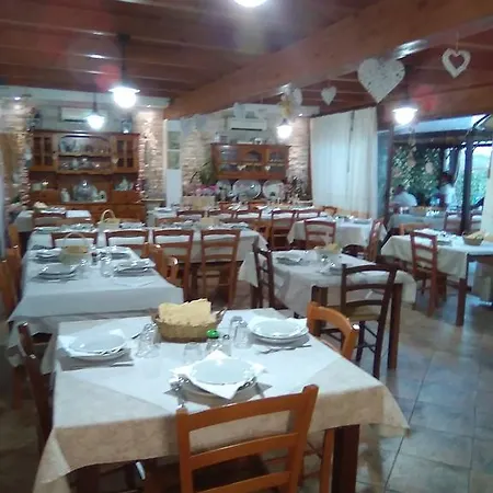Turismo Rurale La Rocca Farmház Olbia